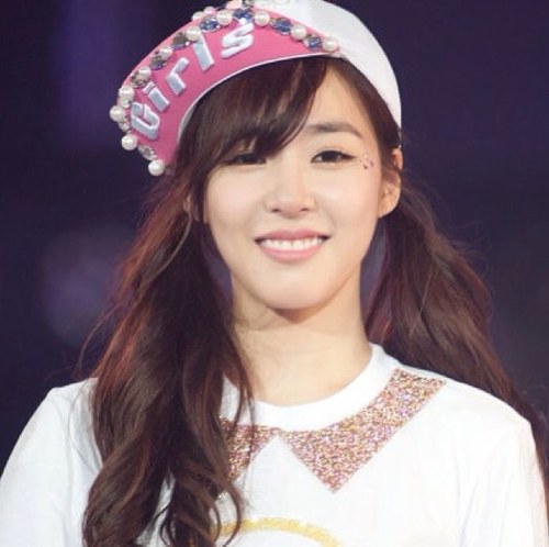 Tiffany Hwang Tiffany Hwang