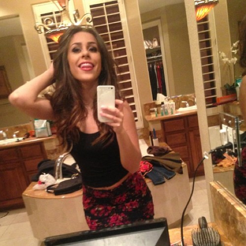 TammieBorisenko's profile picture. Tamara Bawab  | 19 | Arabic | Happily Taken | Scorpio | Regular girl. ✌  Jordan to LA., LA. to Russia.✌