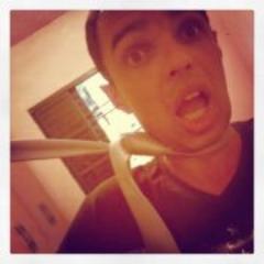 Twitter Oficial da Página Oficial do Compositor Douglas Alves, visando humor e descontração com moderação para o povo de Deus!!!