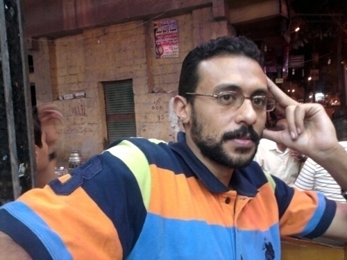 ‏‏‏‏‏خلف طاولة السخافة فوق كرسيِ الغباء عالقٌ في الإختبار
