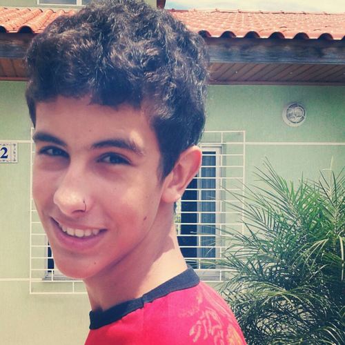 Aquele que tentou e não conseguiu é superior aquele que nada tentou. 
Arquimedes