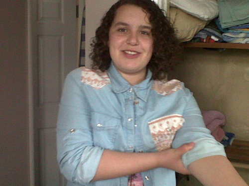 i like football,diversity dance group, chelsea fc,n-dubz and i also like hanging out with my friends :)