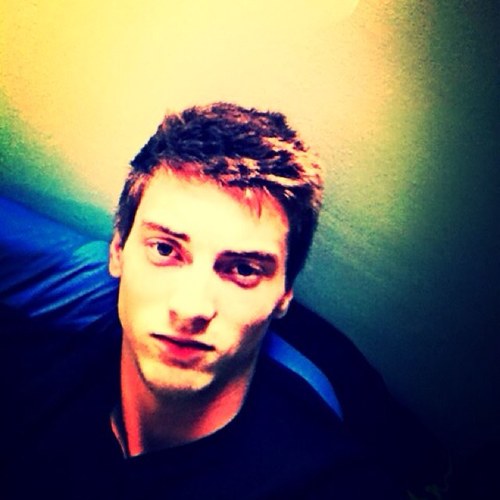 W_Brlt's profile picture. Je ne perds jamais. Soit je gagne, soit j'apprends.
