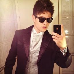Chris Leão modelo, curso escola de atores, vencedor do reality show ColíriosCaprichoMTV, blogueiro VDG Brazilian/model/actor/blogger contatochrisleao@live.com