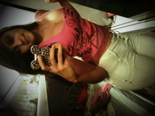 Soou Beiim Siincera Faloo Tudoo Qee Pensoo, e Nãoo Ligo Praa os Criiiticoos, Mandoo see fudeer e Prontoo' !! Bjuuuh,