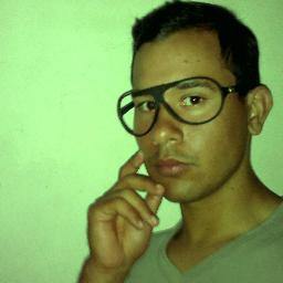 juanmanuelnune1's profile picture. El pensar ser diferen de los demas pone e las personas locas...........................................