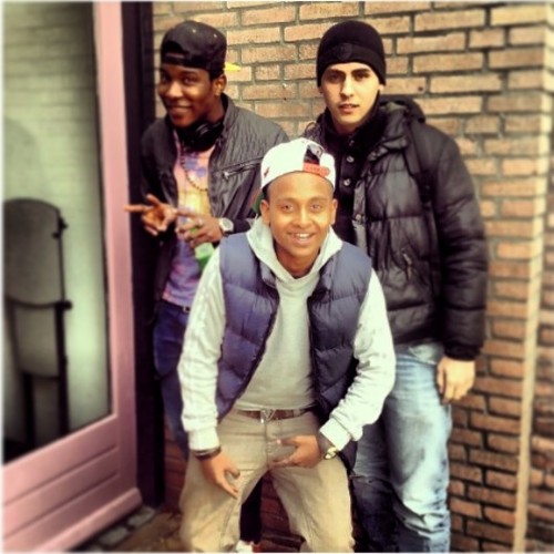 Knap en Lastig |18 | Dreamchaser | Altyd n bigsmile ook al zit 't tegen..