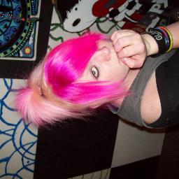 Heyo im Erica my friends call me Pinky! Im well lets say out there I don't judge and im friendly. well until you piss me off, you wan to no anything just ask 3