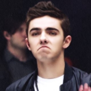 me sigam no  @glowcester