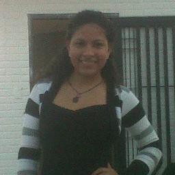 me enkanta bailar soy fanatica de justin y los jona demi lovato los amos me encanta tomar foto y cantar