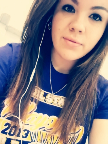 senior c/o 2013 #Brackenridge|#Basketball #30 |18|TAKEN by my Baby Samuel ^.^ &live everyday to your fullest! & follow me(;