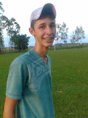 Sim, ele tem namorada, ! (@RayssaAvilaa) sou ciumenta, e não inventa de mexer com ele . Ele é meu e fim ! :) http://t.co/sfOoNDf4sS cuidado amiguinhas !