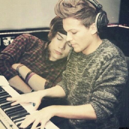 saved user because LouisandHarry make me cry Idk