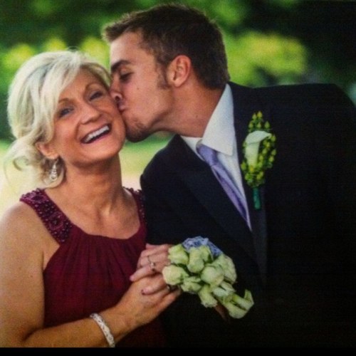 terri_goldens's profile picture. 