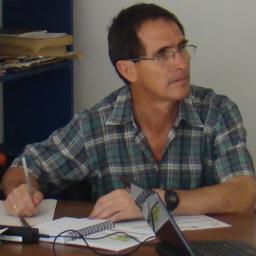 Ingeniero, escritor, periodista, director periódico El Taller. periódcico comunitario y ciudadano de Belén
