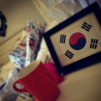 Bc_korea's profile picture. بي سي كوري .. فكرة الحساب تقديم بي سي باللغة الكورية والتغريدة التالية تكون الترجمة باللغة العربية .