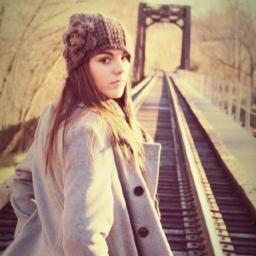 abbyleonard71's profile picture. 