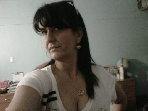 Venezolana, 100%Opositora, amo a mis 2 hijos , creo en Dios, mas no en los hombres,Estudiante Unellez Barinas.