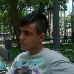 'A arte de ser louco é jamais cometer a loucura de ser uma pessoa normal'