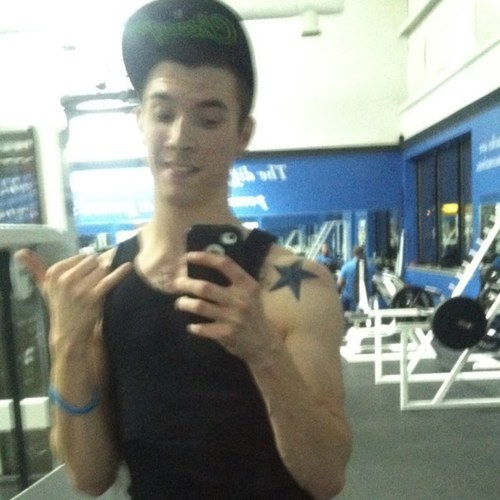 Vinnysocarras's profile picture. 