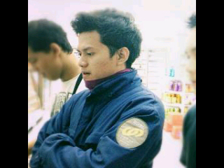 HELLOBRAGA_'s profile picture. Official braga.Co, T-shirt with unique design. Illuminati fake design and goodwords :))