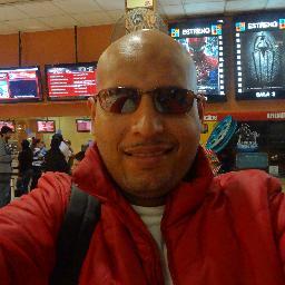 Comunicador social, con mucha predisposicion a charlar y establecer nuevas amistades,natural de Lima - Perú.