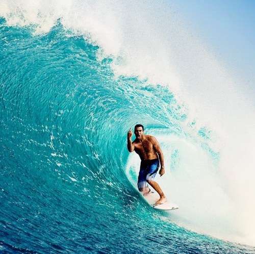 Keep your fellow surfers up to date - tweet a pic @SurfReportZA #location, date & time and we'll RT your surf report.