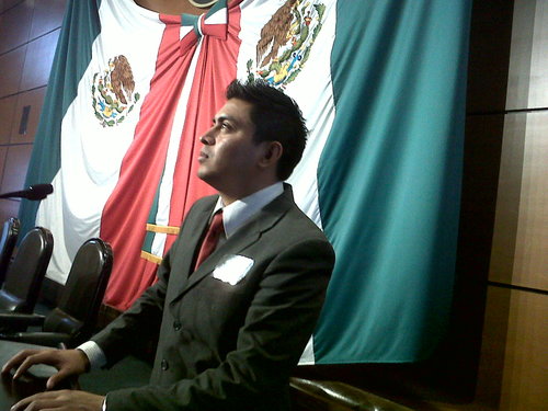 Lobo TecMérida.. Ingeniero en Electrónica, Maestría en TI, Maestría en ER, Deportista al 100%. Enamorado!