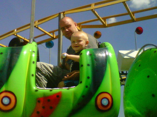 CrillyJames's profile picture. 