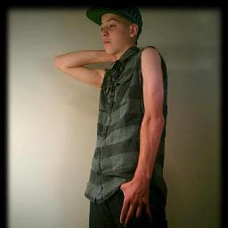 iKidKali831's profile picture. Just enjoy life^_^