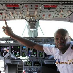 A professional pilot that loves traveling around the world just to see the daily sky...see you at the other side.