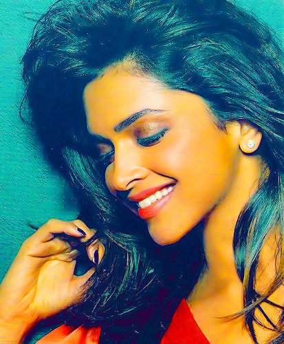 When she smiles the world seems alright, what may come or what may go we will be your crazens forever! :) | iSupport, iLove, iAdmire Deepika Padukone. ♥