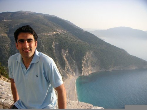 Investment manager in Ingenious clean energy team. Passionate about economics and environmental issues. Tweets are my own personal views
