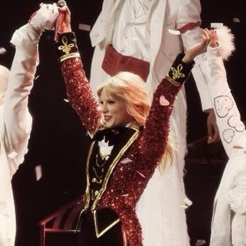 Hi, my name is Taylor, and welcome to the Red World Tour!