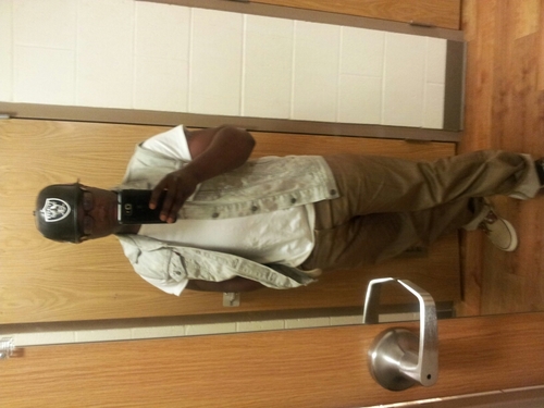 nice, lil buff, love to sing draw and dance... my days has been cloudy but ican still see clearly .. rain go away ....