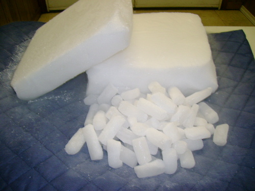 new orleans' only 24 hour supplier of dry ice specializing in perishable shipping services.