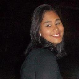sou linda aos meus olhos .......... pq pra mim oque vale e a minha opinião sobre mim , e não oque as outras pessoas acham !!