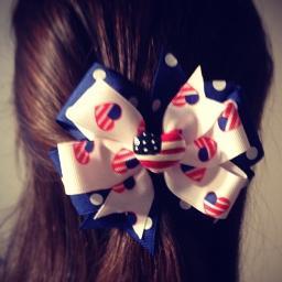 I have perfected the art of pretending I have it all together. Sorority alumna now chapter advisor. I love Lilly, quatrefoils and monograms. Avi is me. ❤