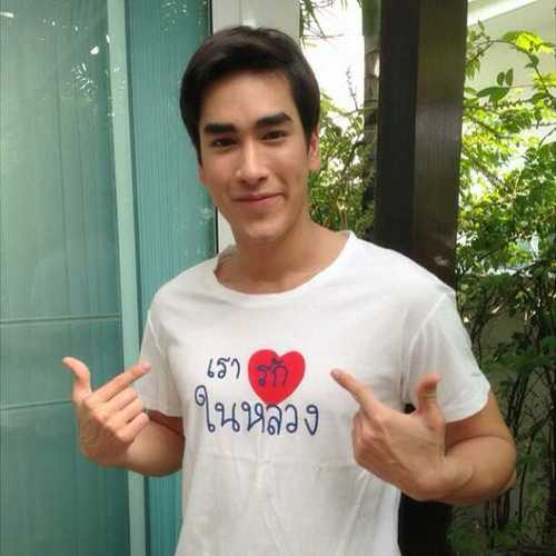 รักทุกคนน๊าาาา.ขอบคุณที่ ฟลว.นะทุกคน