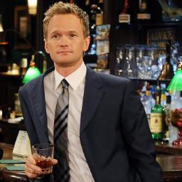 Barney Stinson.Ponte traje, seras SUBLIME y LEGENDARIO. (Frases de la serie y propias). Envíame fotos con Traje/Vestido y le daré RT.
