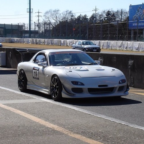 夢工房 Na Twitteru おはようございます 昨日は千葉県野田市にある中古車オークションのussへお客様に頼まれてあったロードスターを取りに行きました 天気はどんよりでしたが ロードスターは晴天の空のような水色で輝いておりました Http T Co Nwrwu6gq4k