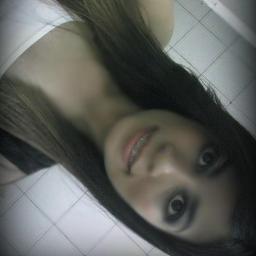 15 anos ;*  , santista , ciumenta ,  besta , irritante , confusa , alegre , Roock s2' 
  & se for pra acontecer qq seja verdadeiro ~