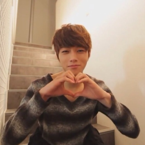 INFINITE Kim Myungsoo bot. follow☞@ byebye☞block ※sorry Japanese only※ BD 13.03.25~