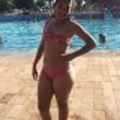 sou divertida, gosto muito de sair e minha idade verdadeira e 14 anos gente
