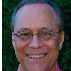 Psychotherapist and author who loves personal development, sacredness of life, tools for transformation, and joyful living.