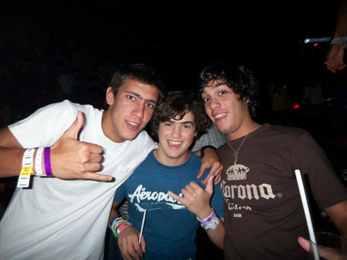 Madre de 3 hermosos ángeles. Vivo por ellos.
