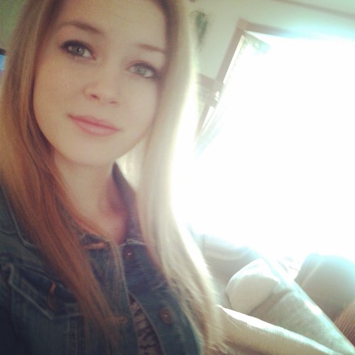 enjoy life with no regrets. † 
instagram : noralivdvliet