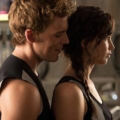 I Love READ~Jennifer Lawrence & Josh Hutcherson :) The hunger games~Glee ~ Taylor Swift~