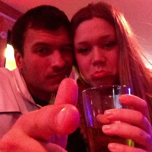 chole_face's profile picture. 