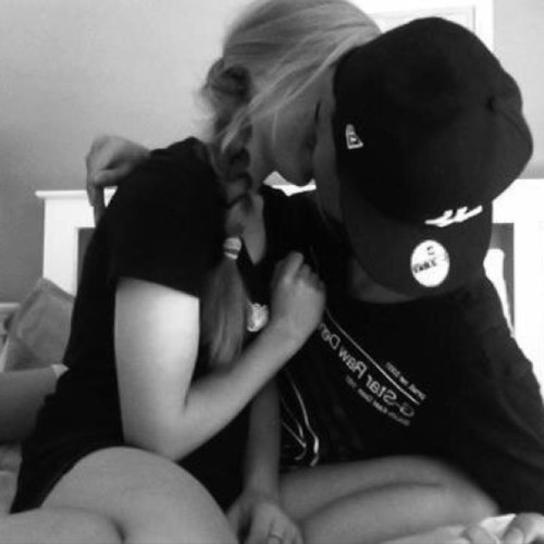 Alles over liefde! ❤ Liefdenstweets ❤  stuur een foto door! Ik gooi ❤ love ~ altijd en overal! ❤